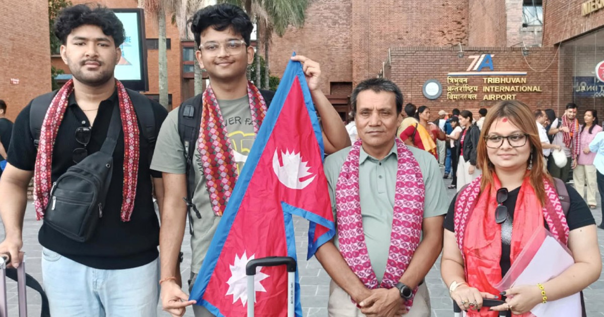 एसियन जुनियर चेस खेल्न नेपाली टोली मुम्बई प्रस्थान
